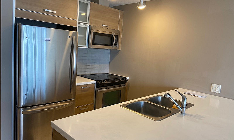 3403- 9981 Whalley B...