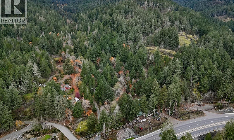 4976 Sooke Rd Metcho...