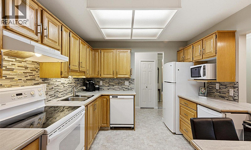 945 Lawrence Avenue ...