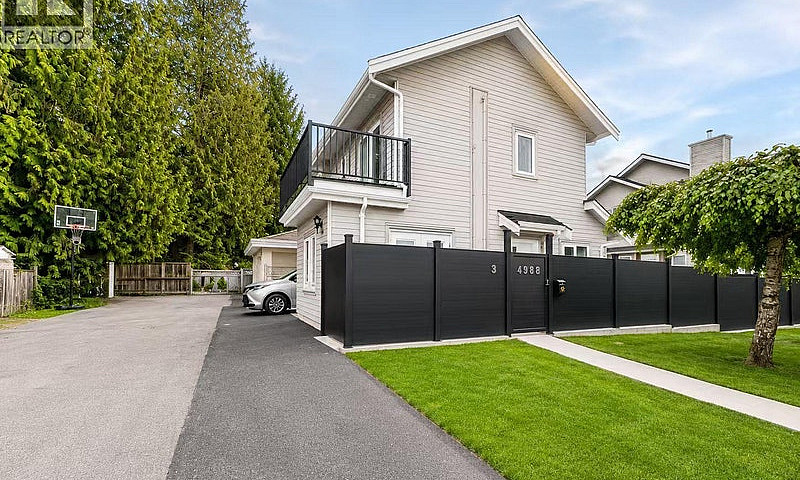 Laneway House 498X M...