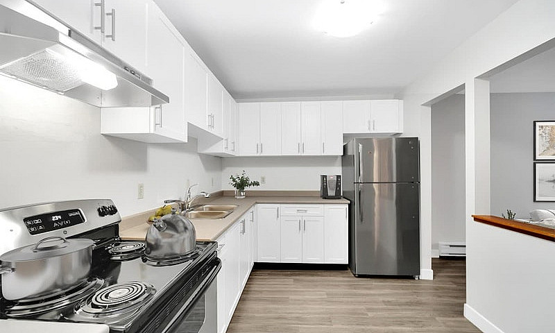 Queen Anne Apartment...