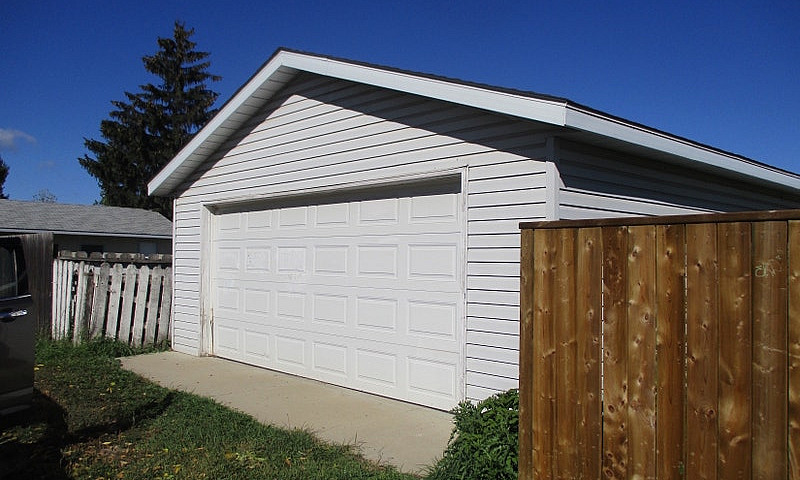 4 Bedroom Home For R...