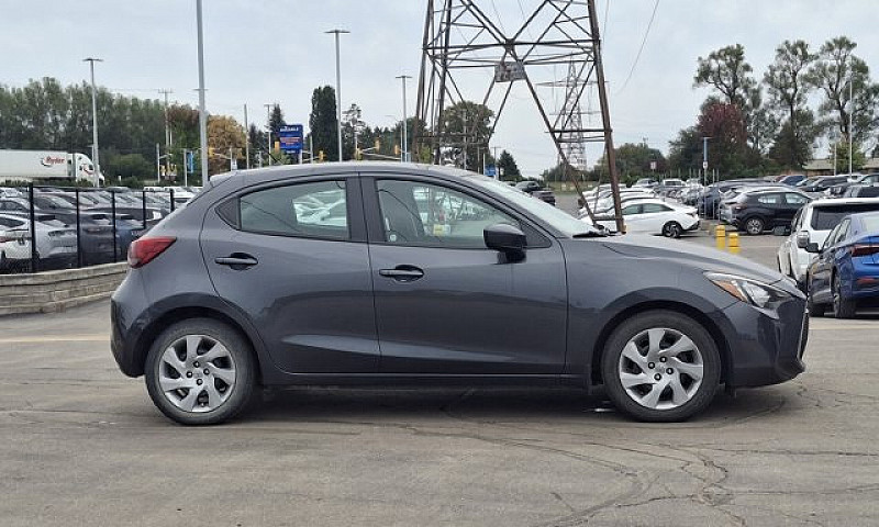 2020 Toyota Yaris Ha...