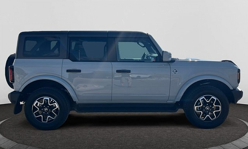 2026 Ford Bronco Out...