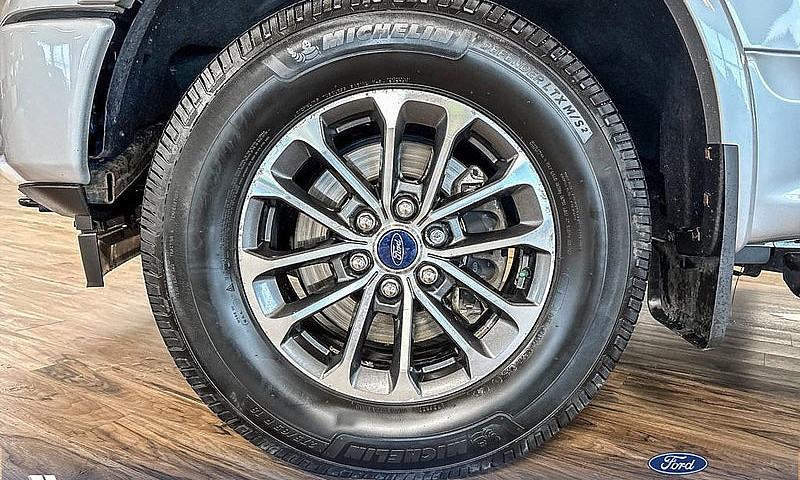 2019 Ford F-150 Xlt ...