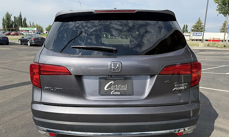 2017 Honda Pilot Tou...
