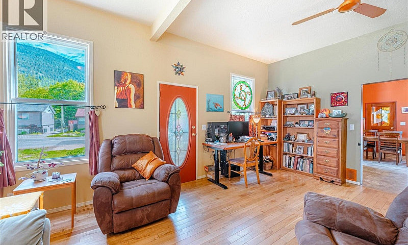 1105 Oscar Street Re...
