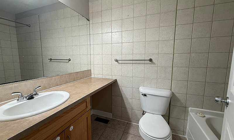 3 Bed 1.5 Bath Unit ...