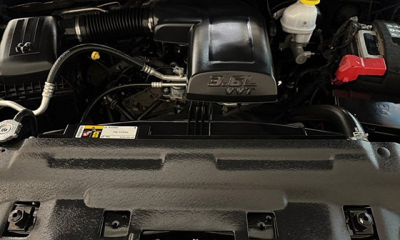 2023 Ram 1500 Classi...