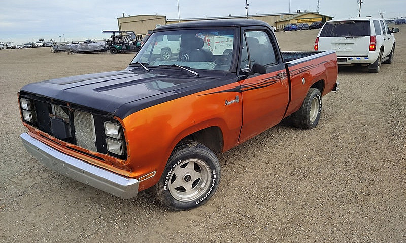 1977 Dodge D 10...
