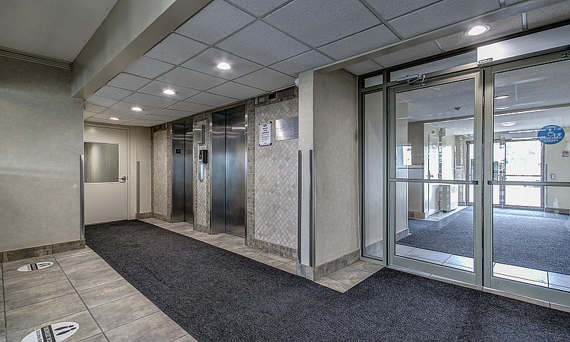 2 Bdrm Suite With Ba...
