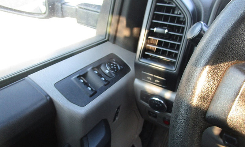 Ford F-150 Xlt Boite...