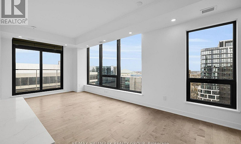 2604 - 340 Queen Str...