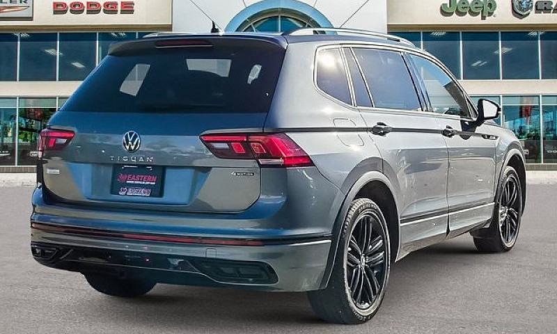 2022 Volkswagen Tigu...