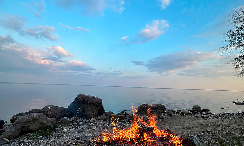 Buffalo Point On Lak...