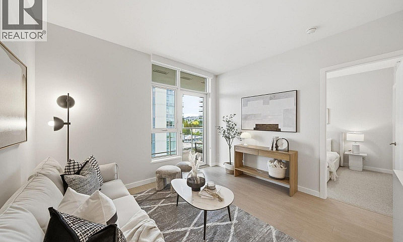 1207 2186 Gilmore Av...