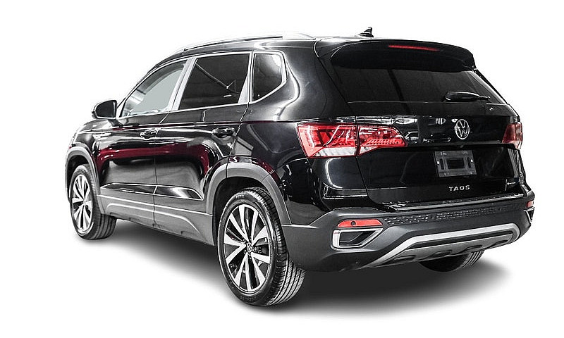 2023 Volkswagen Taos...