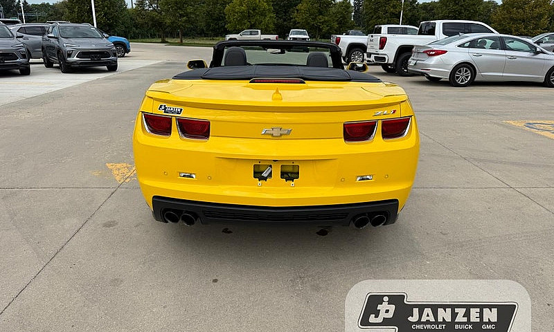 Chevrolet Camaro Zl1...