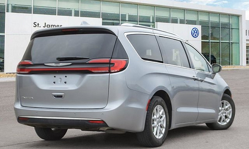 2021 Chrysler Pacifi...