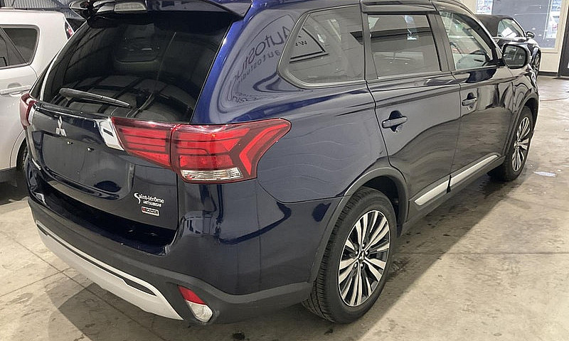 Mitsubishi Outlander...