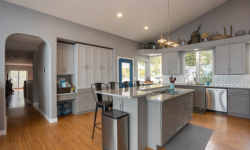 Spectacular Home On ...