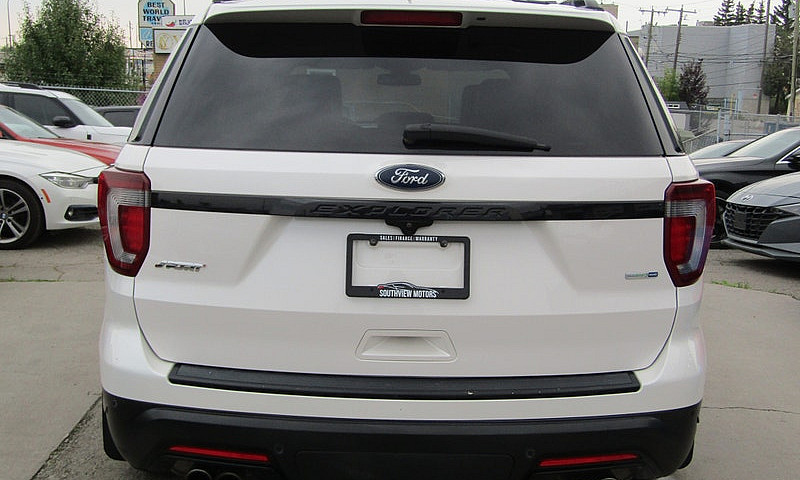 2018 Ford Explorer S...