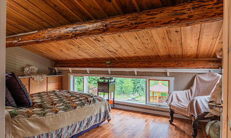 For Sale: 9413 Shutt...