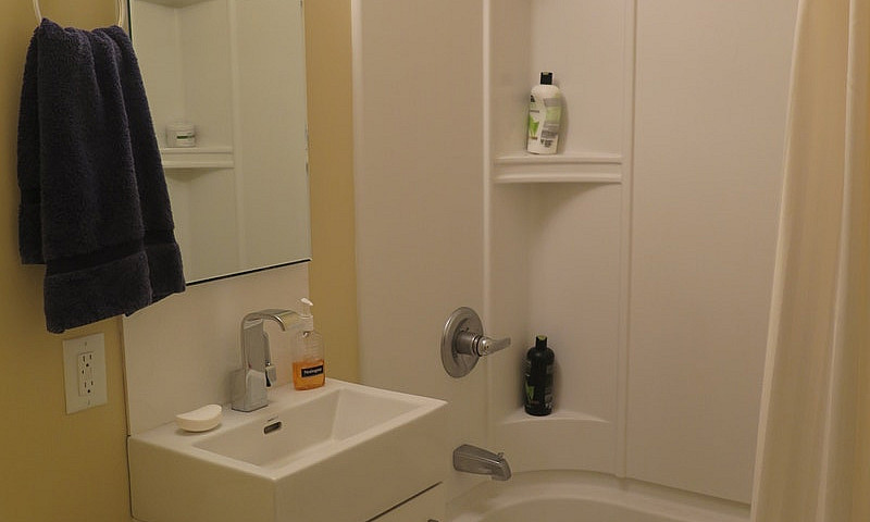 Renovated Bachelor! ...