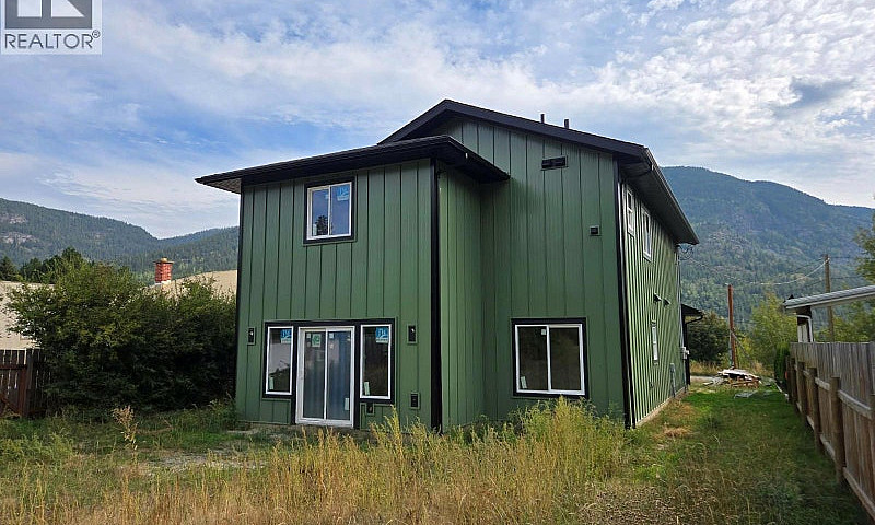 209 12Th Avenue Fron...