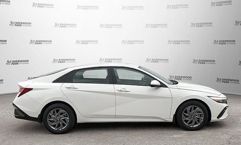 2025 Hyundai Elantra...
