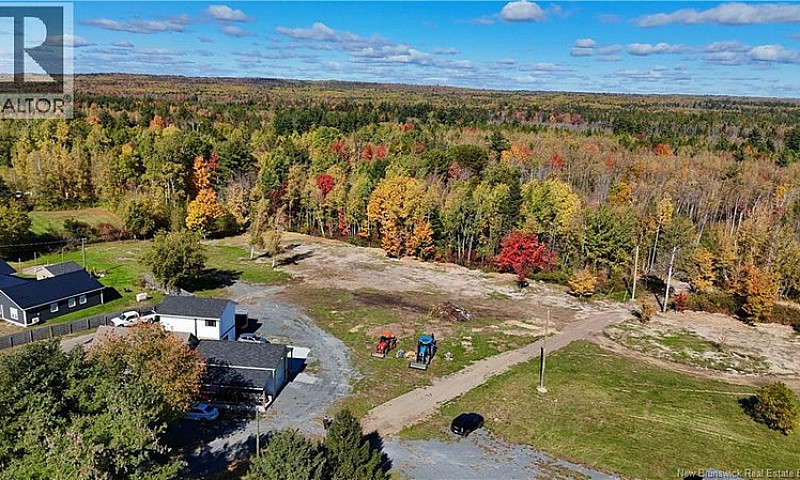 Lot Route 105 Mauger...