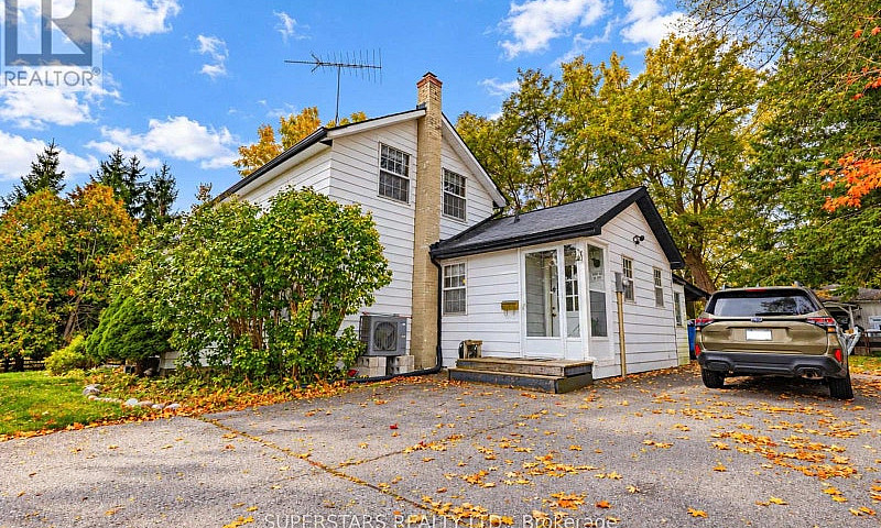 17450 Bathurst Stree...
