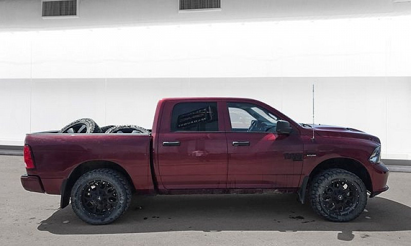 2021 Ram 1500 Classi...