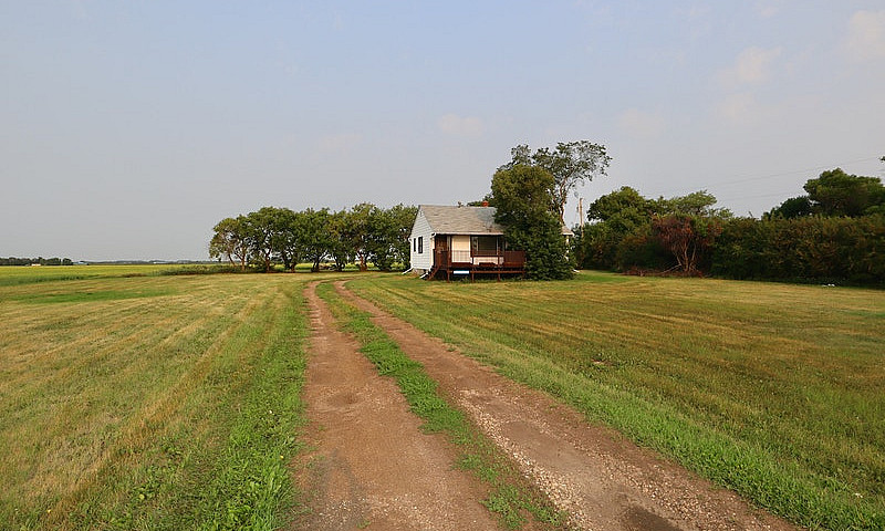 Sturgeon County 2 Be...