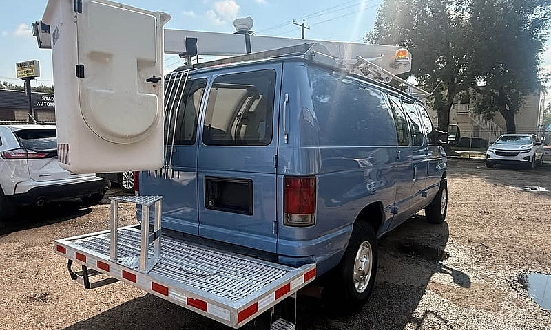 2010 Ford Econoline ...