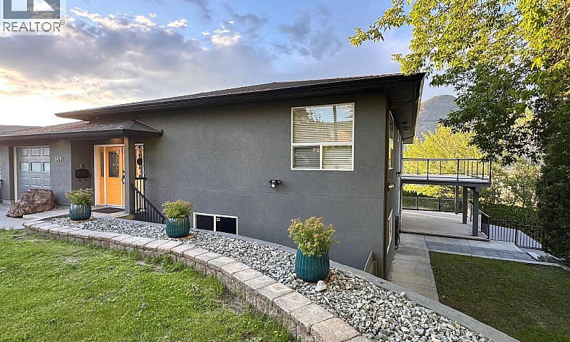 1491 Pine Crescent K...