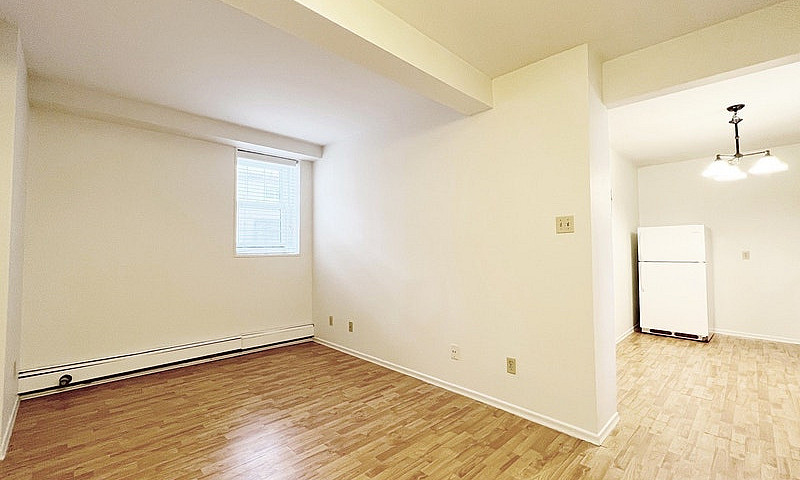 $1,011 Basement 1Bdr...