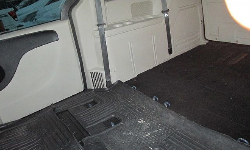 Dodge Caravan 2013  ...