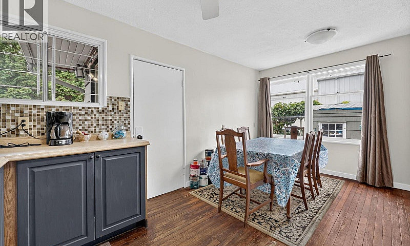 471 Cadder Avenue Ke...