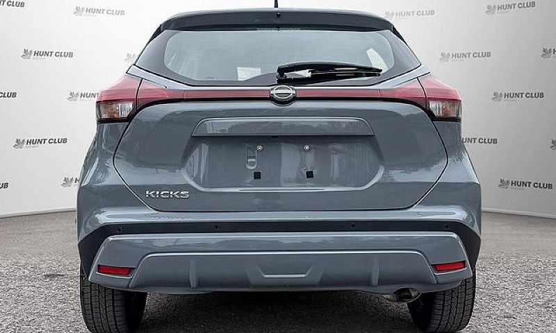 2025 Nissan Kicks Pl...