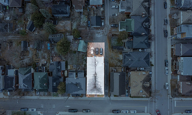 46 Carlyle Ave. | 7 ...