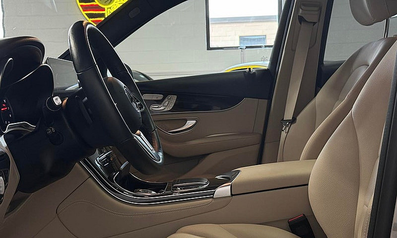 2020 Mercedes-Benz G...