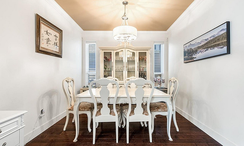 16334 25 Avenue Surr...