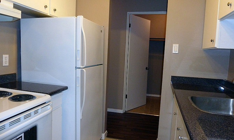 Guildford Apartment ...