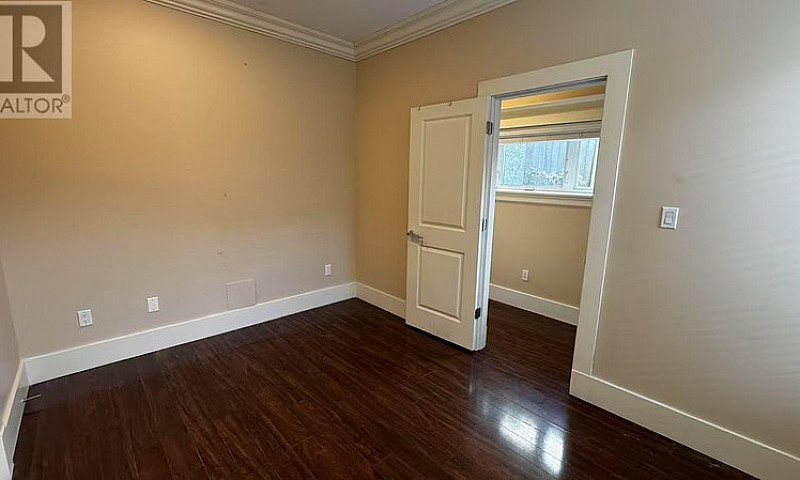 4850 Osler Street Va...