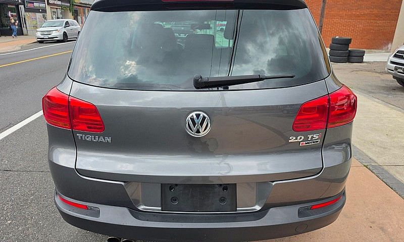 2017 Volkswagen Tigu...