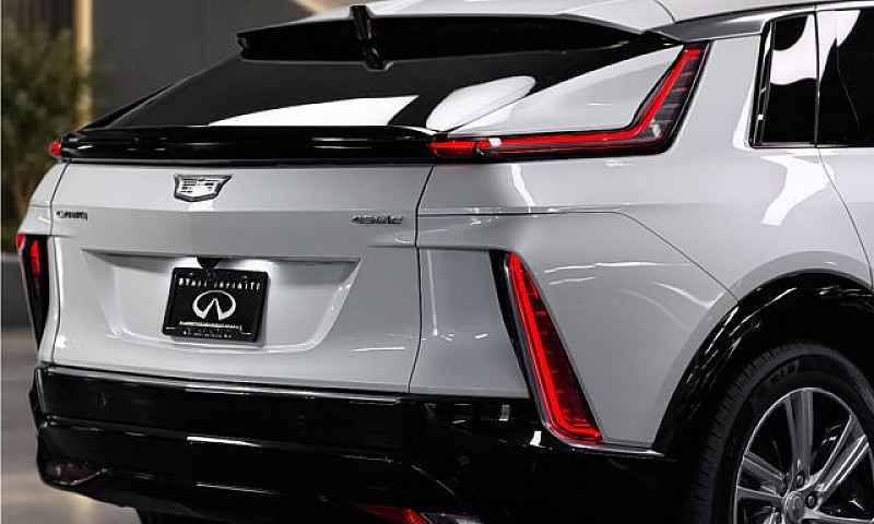 2024 Cadillac Lyriq ...