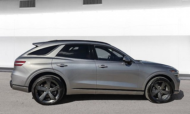 2023 Genesis Gv70 3....