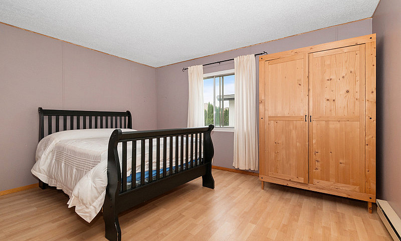 Charming 2-Bedroom D...