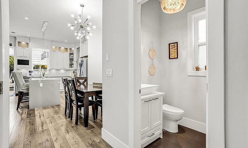 5950 130B Street Sur...